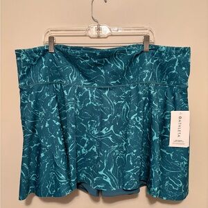 Athleta 13.5” Teal and Aqua Marble Tennis Skort
